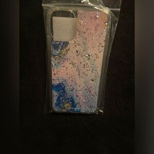 iPhone 11 phone case the color is clear with designs